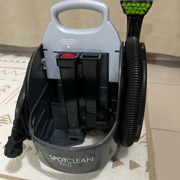 Bissell SpotClean Pet Pro Qualitätsmängel beim Rohr und Wasseraustritt
