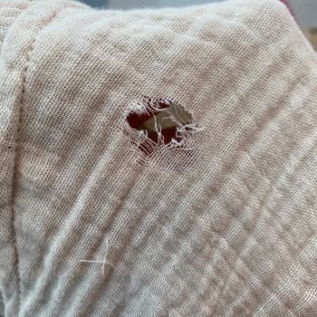 Bershka Yırtık Ürün Kötü