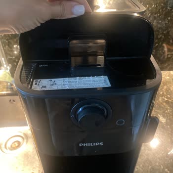 PHILIPS Ev Aletleri Philips Kahve Mak. Su Sızdırıyor