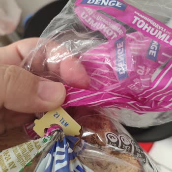 UNO Ekmekten Taş Çıktı