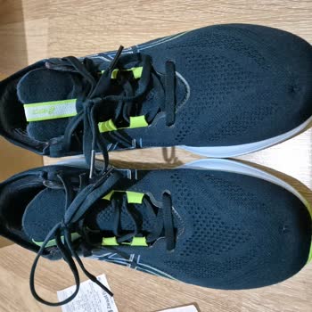 Asics Gel Nimbus 2 Ayda Yırtıldı