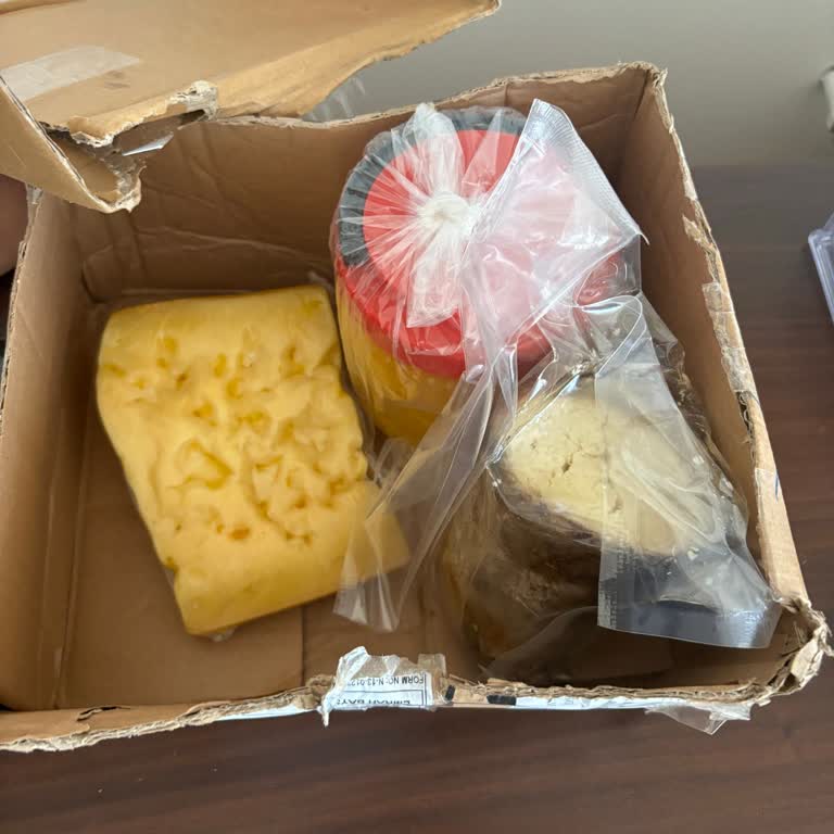 Karslezzetlerim.com Peynirler Soğuk Tutucu Bir Malzeme Olmadan Gönderildi