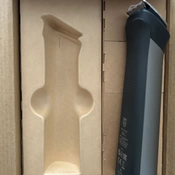 Teknouygun (hesaplimagaza) Philips Marka Tıraş Seti Kullanılmış Şekilde Teslim Edildi