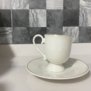 Karaca Züccaciye Fincanların Şekil Bozukluğu