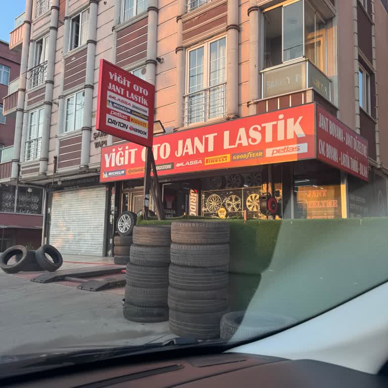 İBB - İstanbul Büyükşehir Belediyesi Kaldırım Ve Yol İşgali