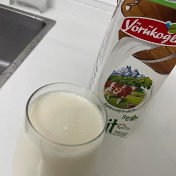 Yörükoğlu Süt İçindeki Beyaz Parçacıklar