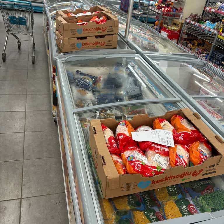 A101 Sıcakta Bekletilen Tavuk Satıyor