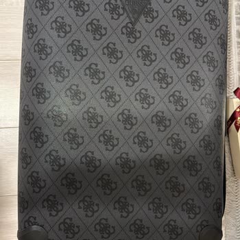 Guess Trabzon Ayıplı Valiz