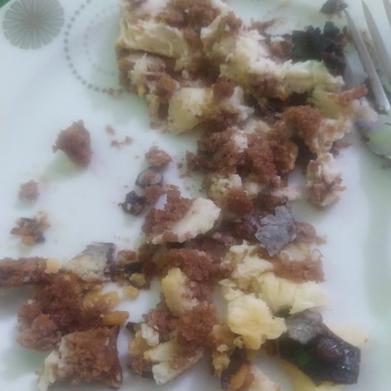 A101 Özsüt Bozuk Ve Sözde Pasta Adı Altında Ürün