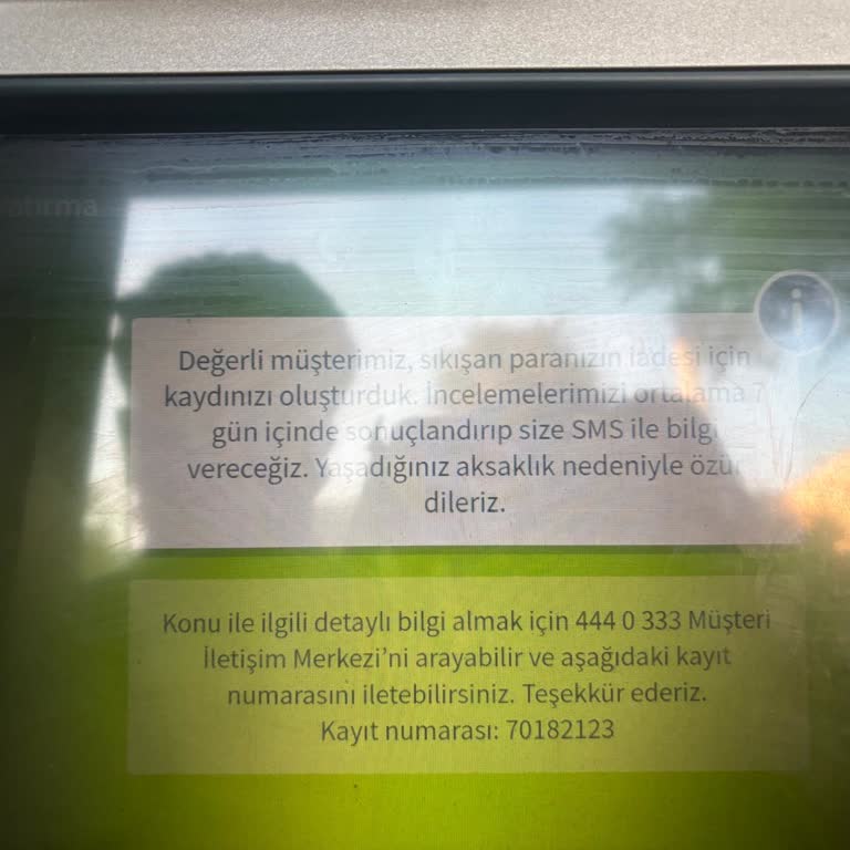 Garanti Bankası Birbirine Sıkışan Para