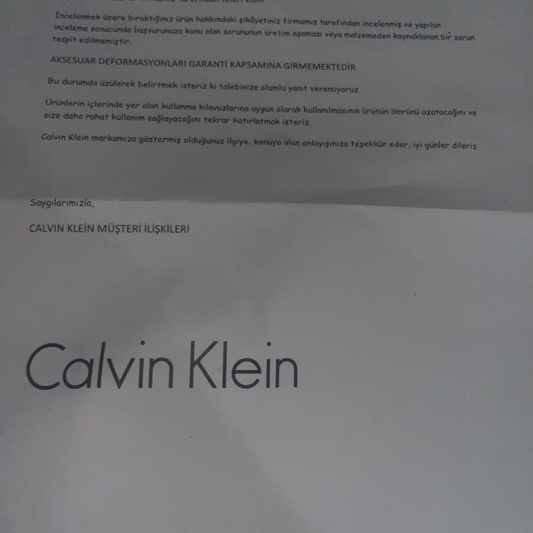 Calvin Klein Ürünlerinin Arkasın Da Durmuyor