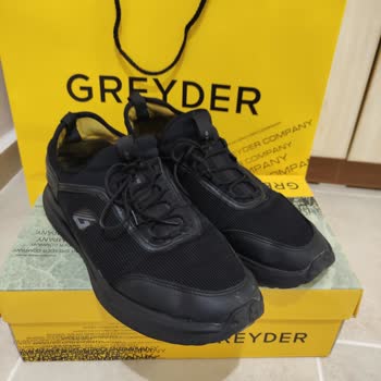 Greyder Ayakkabılarım Tabanından Ayrıldı. 1 Yıl Bile Dolmadan