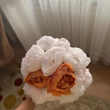 Gelincicegi_flora (Instagram) Hayal Kırıklığı: Yanlış Buket Ve İlgisiz Satıcı