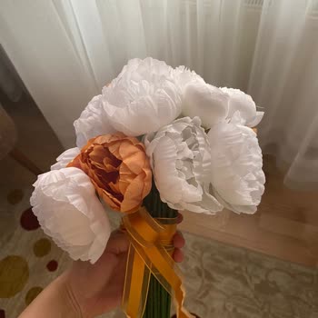 Gelincicegi_flora (Instagram) Hayal Kırıklığı: Yanlış Buket Ve İlgisiz Satıcı