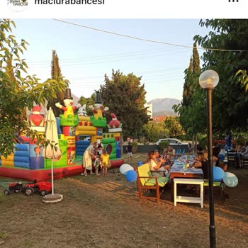 Maclura Bahçesi Memnuniyetsizliği