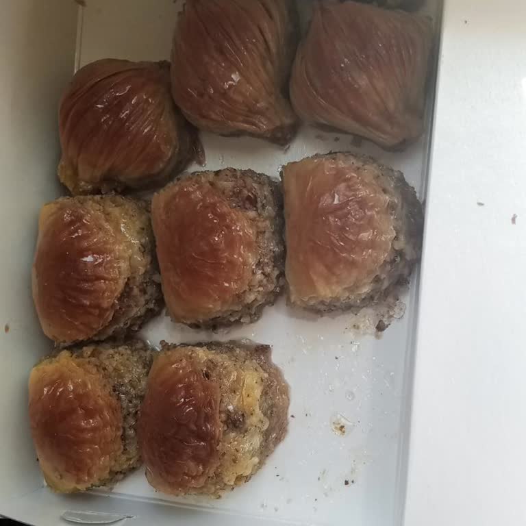Şahmar Süper Market Glikoz Şuruplu Baklava