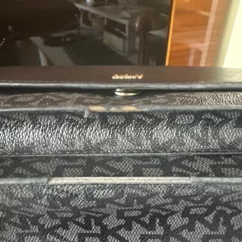 Boyner DKNY Çanta 3. Ayında Soyulmaya Başladı