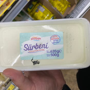 Hakmar'da Tarihi Geçmiş Ürünlerin En Önde Satılması İsmine Yakışmadı.