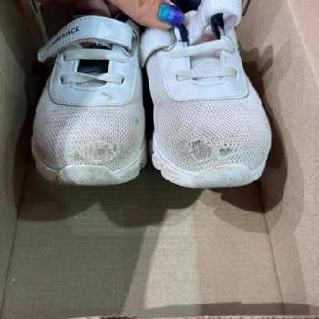 FLO Ayakkabı FLO 2 Kullanımda Parçalanan Ayakkabılar İçin Üründe Sorun Yok Diyor