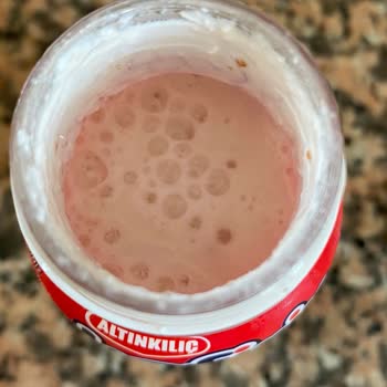 Özkuruşlar Market Kefir Bozuk Çıktı