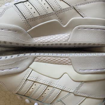 Müşterileri Saf Yerine Koyan Sneaks Up!