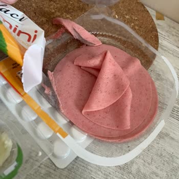 A101 Salamın İçinden Çıkana Bakın