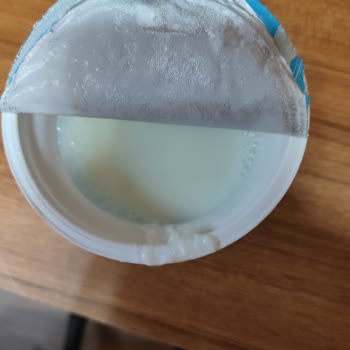 Sütaş Ayran İçinde Farklı Parçalar Var