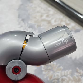 Dyson Süpürge Aparatında Kırılma Ve Çizik Sorunu