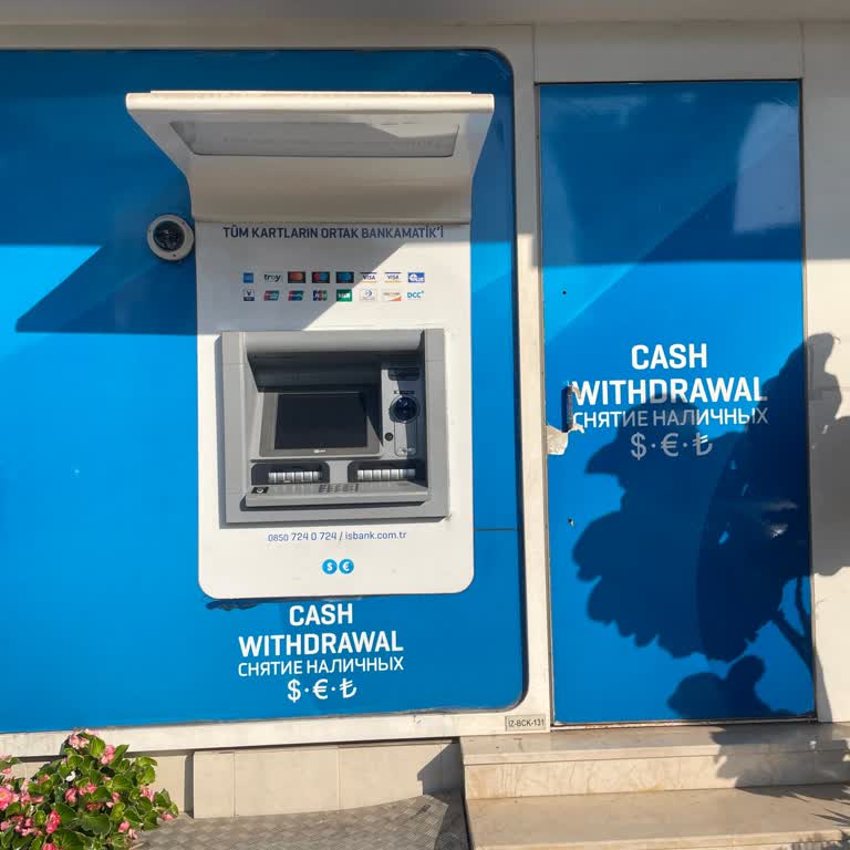 İş Bankası ATM Nakit Alıkoyma