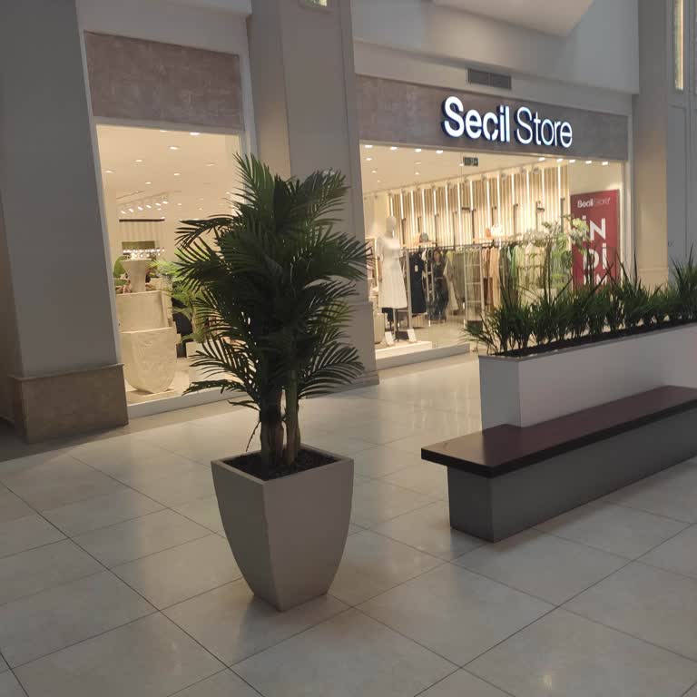Erzurum MNG AVM Seçil Store'da Kaba Çalışanlar Alışveriş Keyfini Kaçırdı