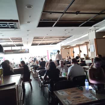 HD İskender Marmara Park AVM: Uzun Bekleyiş Ve İlgisizlik