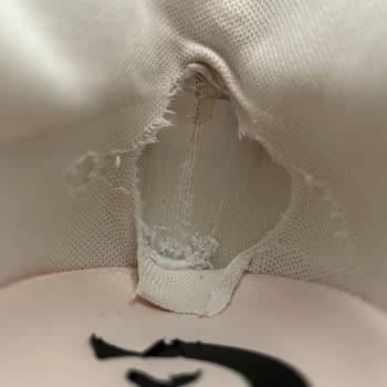 Occasion 15 Gün İçinde Parçalanan Converse Ayakkabılar: Kalite Sorunu Ve Müşteri Hizmetleri Eksikliği
