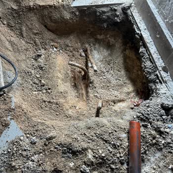 Eryılmaz A.Ş Proje-Mühendislik-İnşaat Deprem, Yangın Yönetmeliğine Aykırı Yaptığı Bina