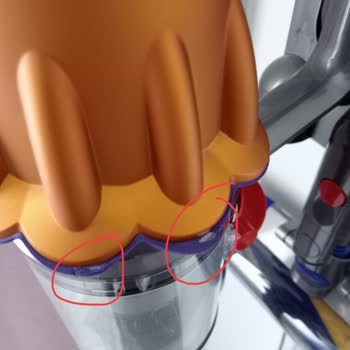 Dyson V12 Slim Kalitesiz Malzeme Kullanımı