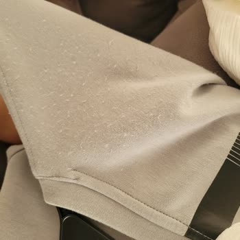 Avva Giyim Tshirt Tüylenme Ve Dokuma Hatası