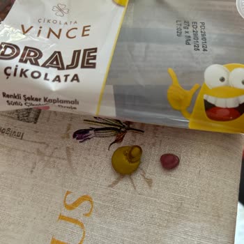 A101 Ve Sattığı Boş Çikolata Kabı