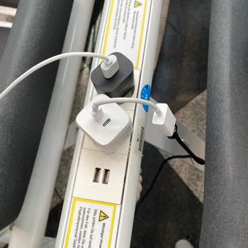 Spigen Kablosu Şarj Etmiyor