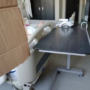 Bahçelievler Devlet Hastanesi Klimalar Çalışmıyor Yanıyoruz