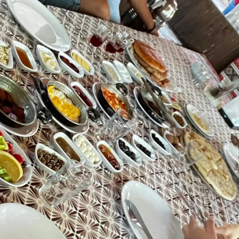 Paşa Kır Bahçesi (Çakırlar Köyü/ Antalya) Kalite Yerlerde...