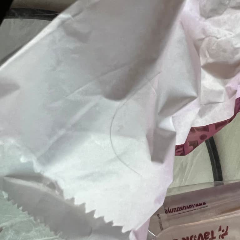 Tavuk Dünyası Siparişimde Tavuk Üzerinde Kıl Çıktı.