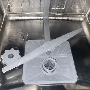 Regal BM 210 2 Programlı Bulaşık Makinesi Kurutmuyor Koku Yapıyor