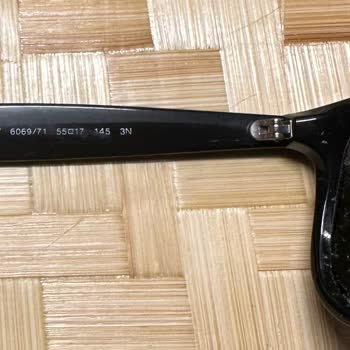 Rayban Gözlük Cam Kaplaması Söküldü