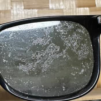 Rayban Gözlük Cam Kaplaması Söküldü