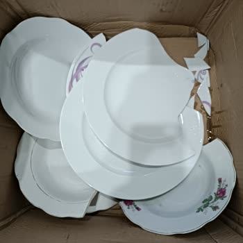 Çavuşoğlu Evden Eve Nakliyat (Tokat) Eşyalarımızın %70'i Ya Kırılmış, Çizilmiş Ve Dökülmüştü