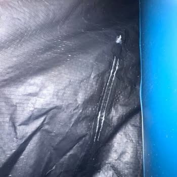 Decathlon Viaport Şubesi Yamalı Çadırı Sıfır Çadır Diye Satıyor.