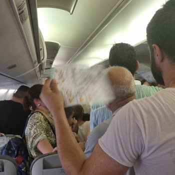 Sunexpress Kıbrıs İzmir 16.25 Uçuşu Şikayet