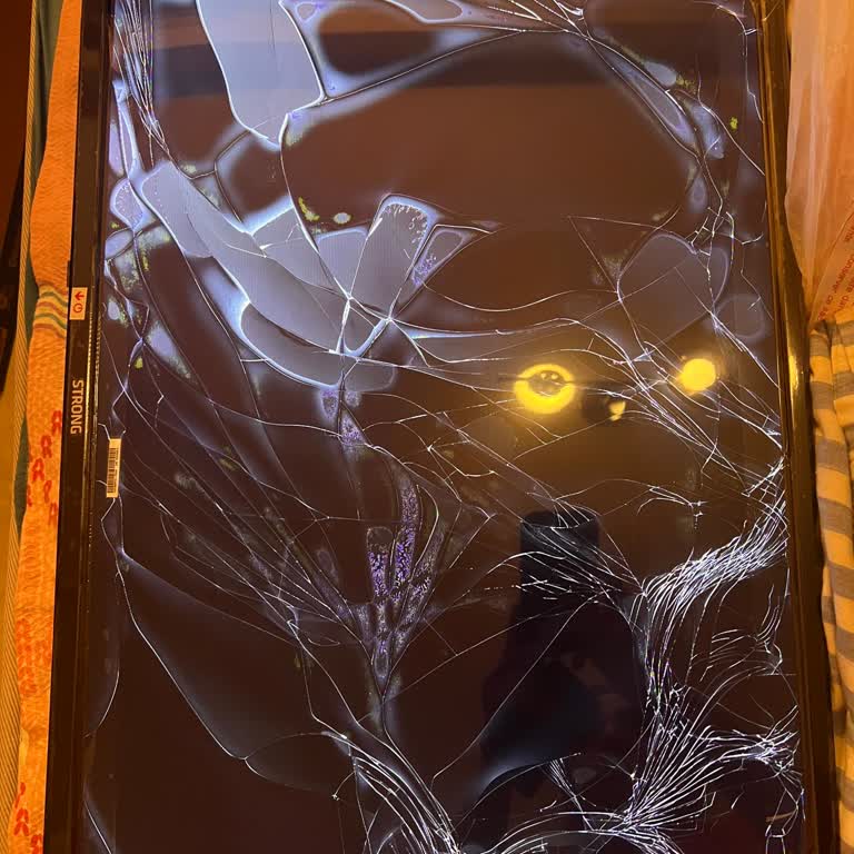 Hepsiburada Cenur Elektronik Kırık TV Mağduriyeti