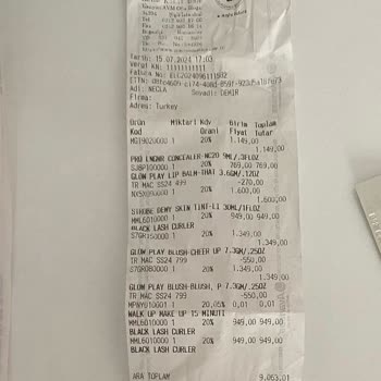 Mac Cosmetics Servis Hatası Olan Ürünün Değişimini Yapmıyorlar.