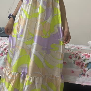 Kamacı Butik XL İstedim S Kalıplı Elbise Geldi