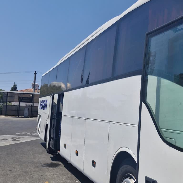 Varan Turizm Araç Geç Geldi. Araçta Sorun Var Ve Ulaşın Sağlanamıyor.